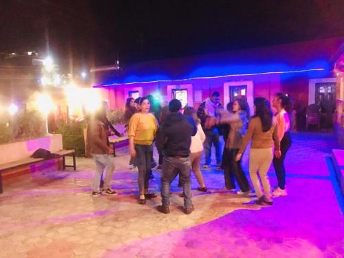 chetlang-village-resort-dance9